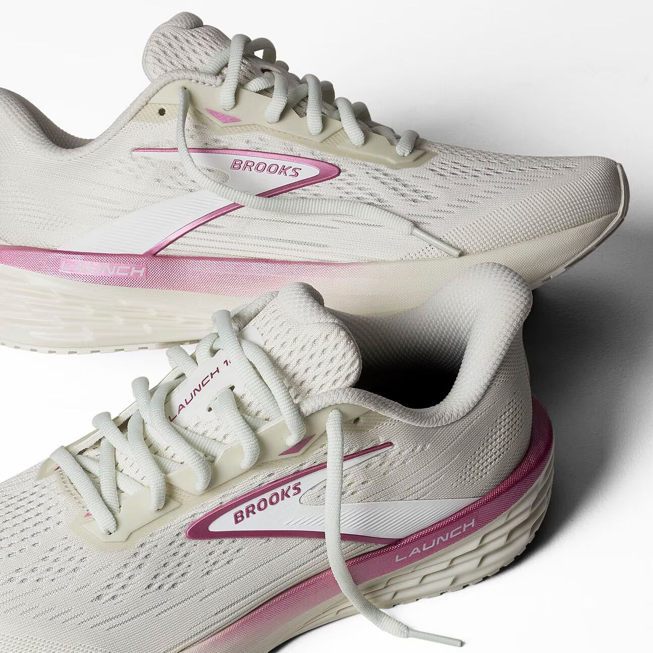 123414-Brooks-Launch-12-hardloopschoenen-BluewashPink-dames-afbeelding-3