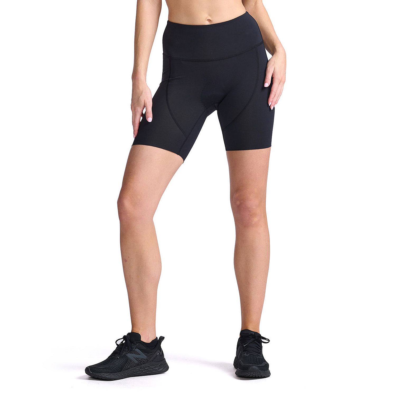 WT6435B-BLKWHT-2XU-Aero-7-inch-tri-shorts-zwartwit-dames-afbeelding-1