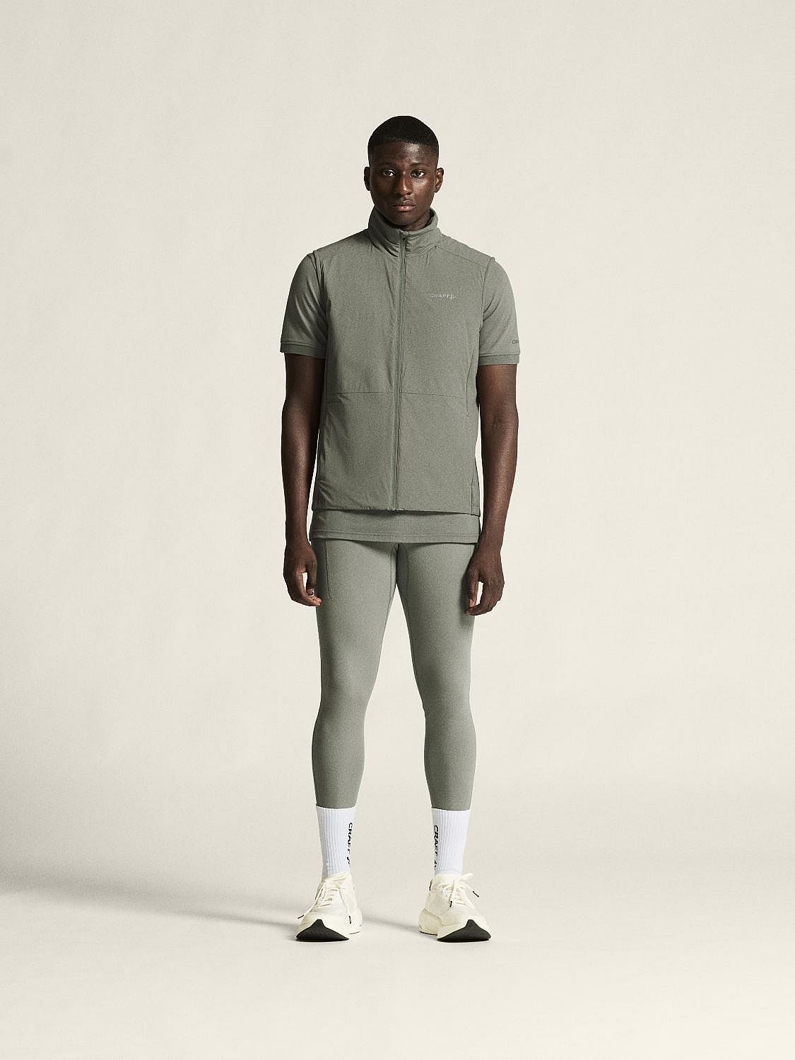 120225-Craft-ADV-Essence-Warm-2-hardloopvest-mouwloos-groen-heren-afbeelding-2
