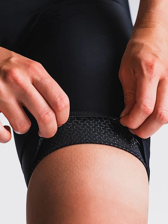117990-Fusion-fietsbroek-kort-zwart-dames-afbeelding-5