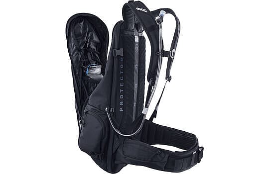 123438-Evoc-FR-Trail-E-Ride-20-liter-rugzak-zwart-afbeelding-4