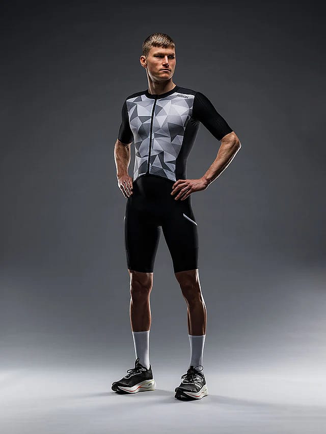 102232-Fusion-TEMPO-TWO-trisuit-korte-mouw-zwart-unisex-afbeelding-5
