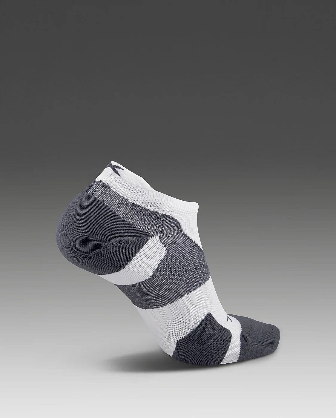 113735-2XU-Vectr-Light-Cushion-No-Show-hardloopsokken-WhiteGrey-unisex-afbeelding-2