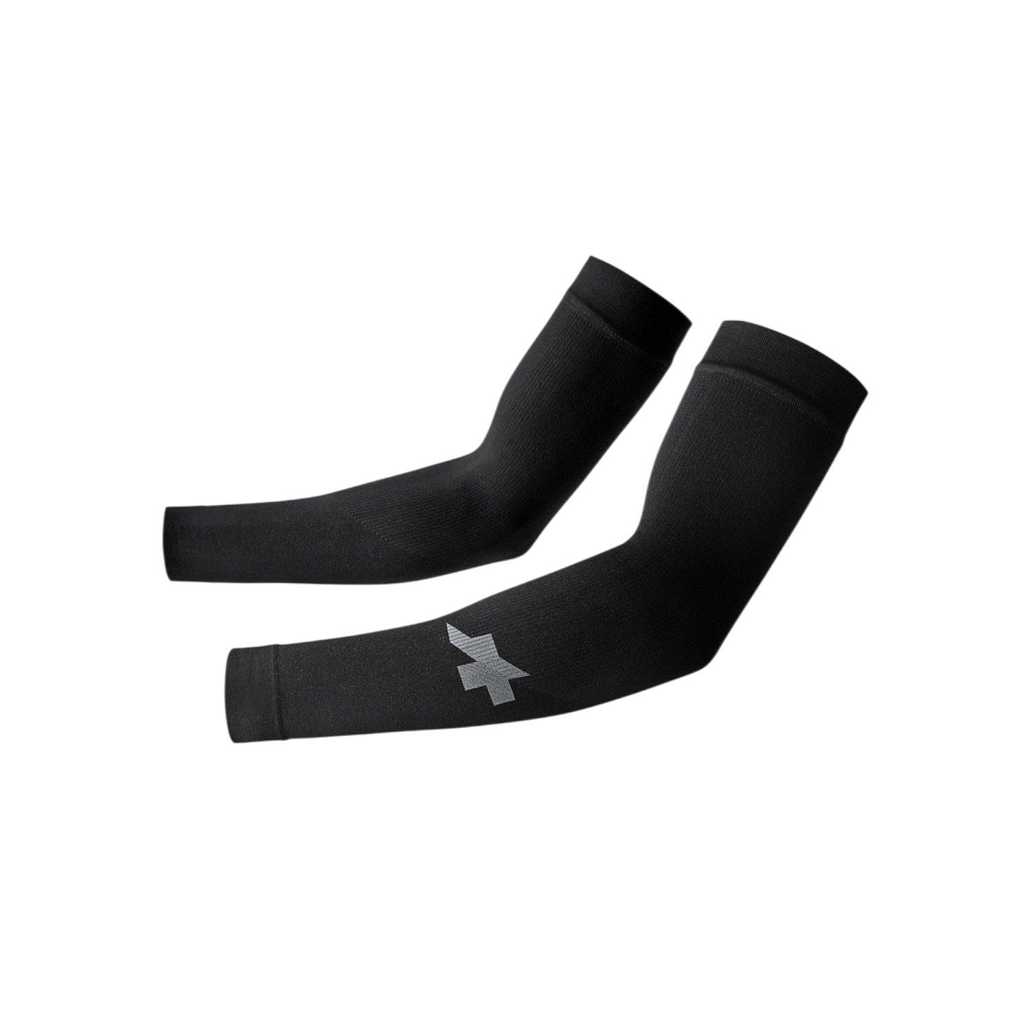 140313-Assos-Summer-Arm-UV-Protector-P1-zwart-unisex-afbeelding-1