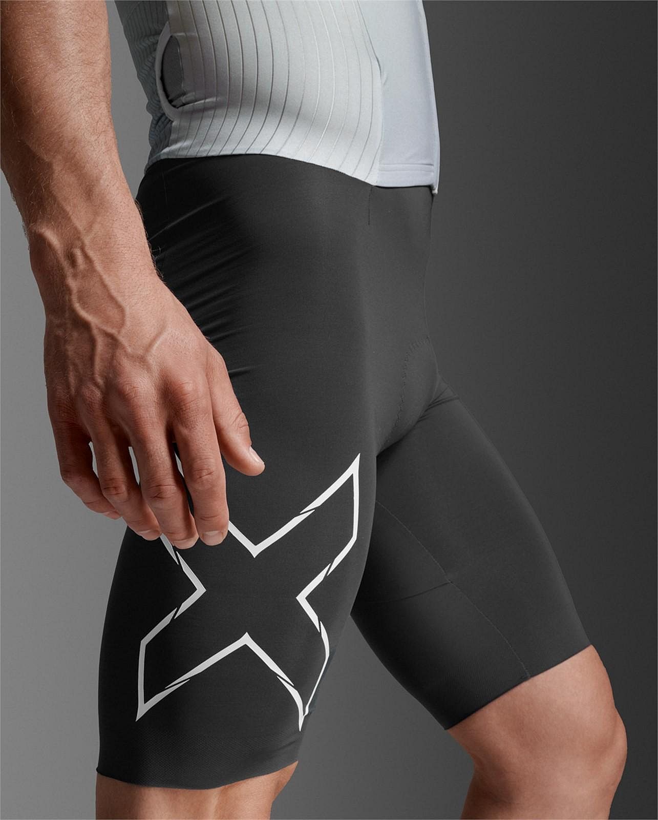 143254-2XU-Light-Speed-React-Sleeved-Trisuit-cool-matchaindia-ink-heren-afbeelding-6