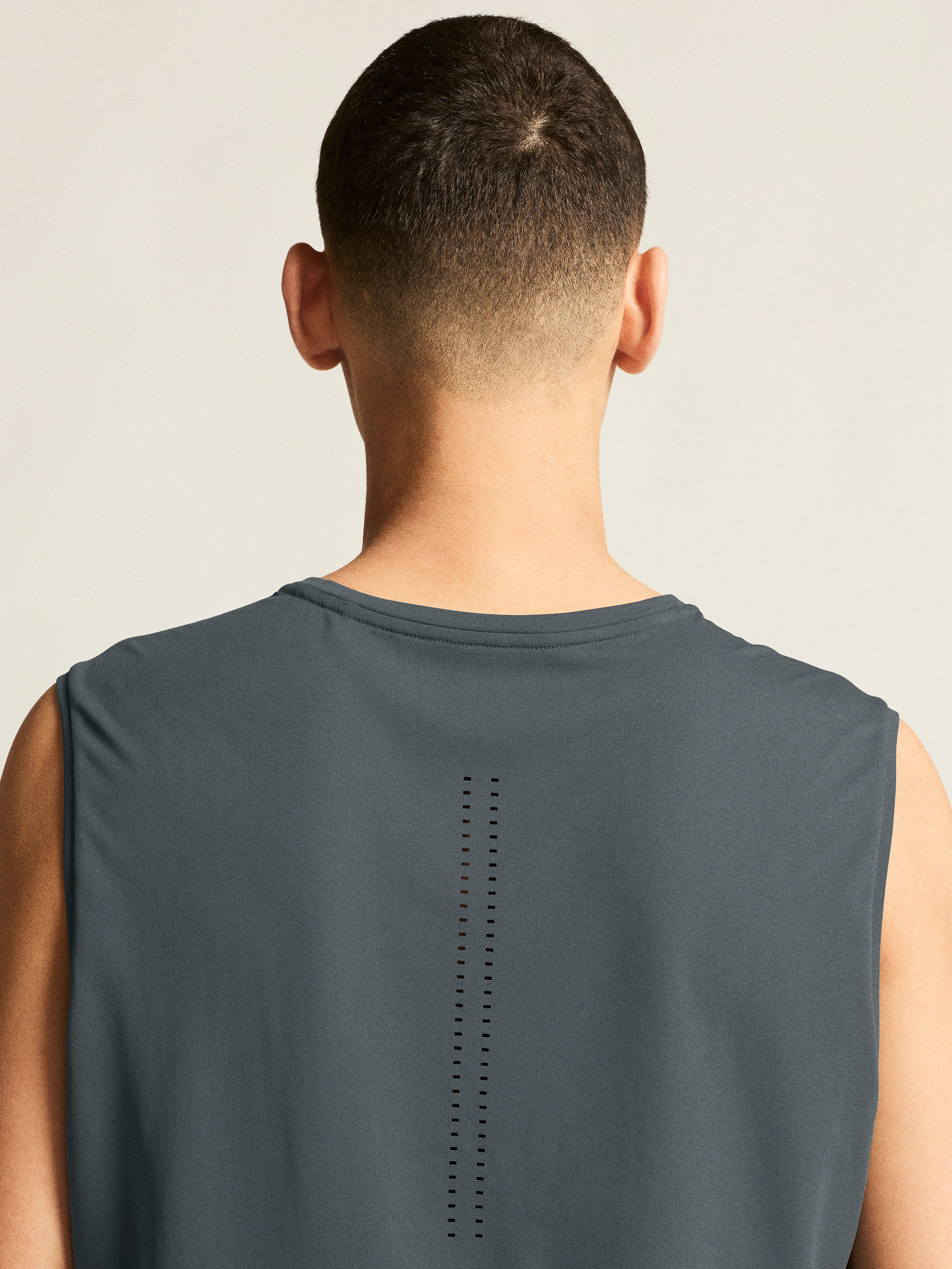 142457-Craft-hypervent-mouwloos-heren-norit-afbeelding-7