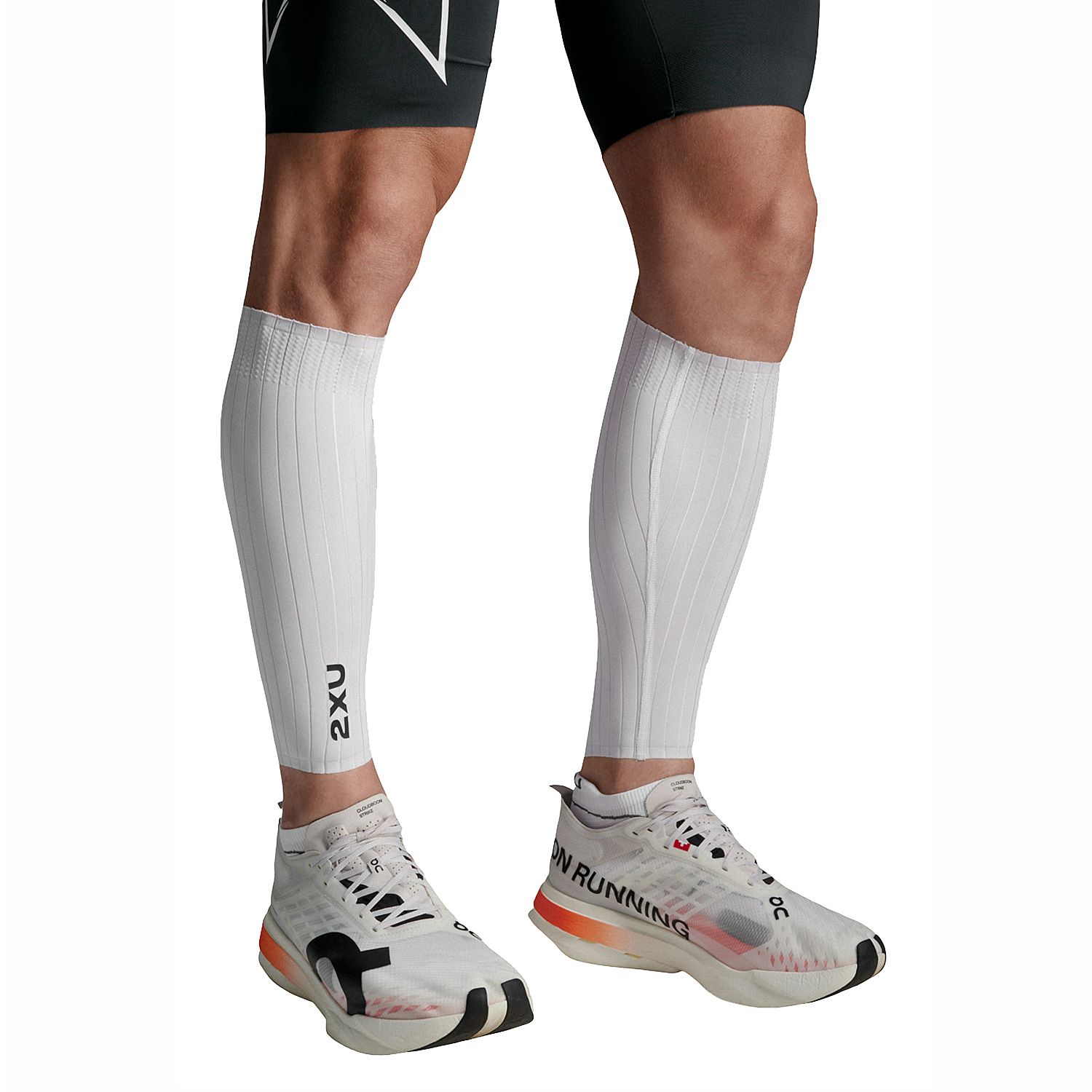 141872-2XU-Light-speed-aero-calf-guards-WhiteBlack-heren-afbeelding-4