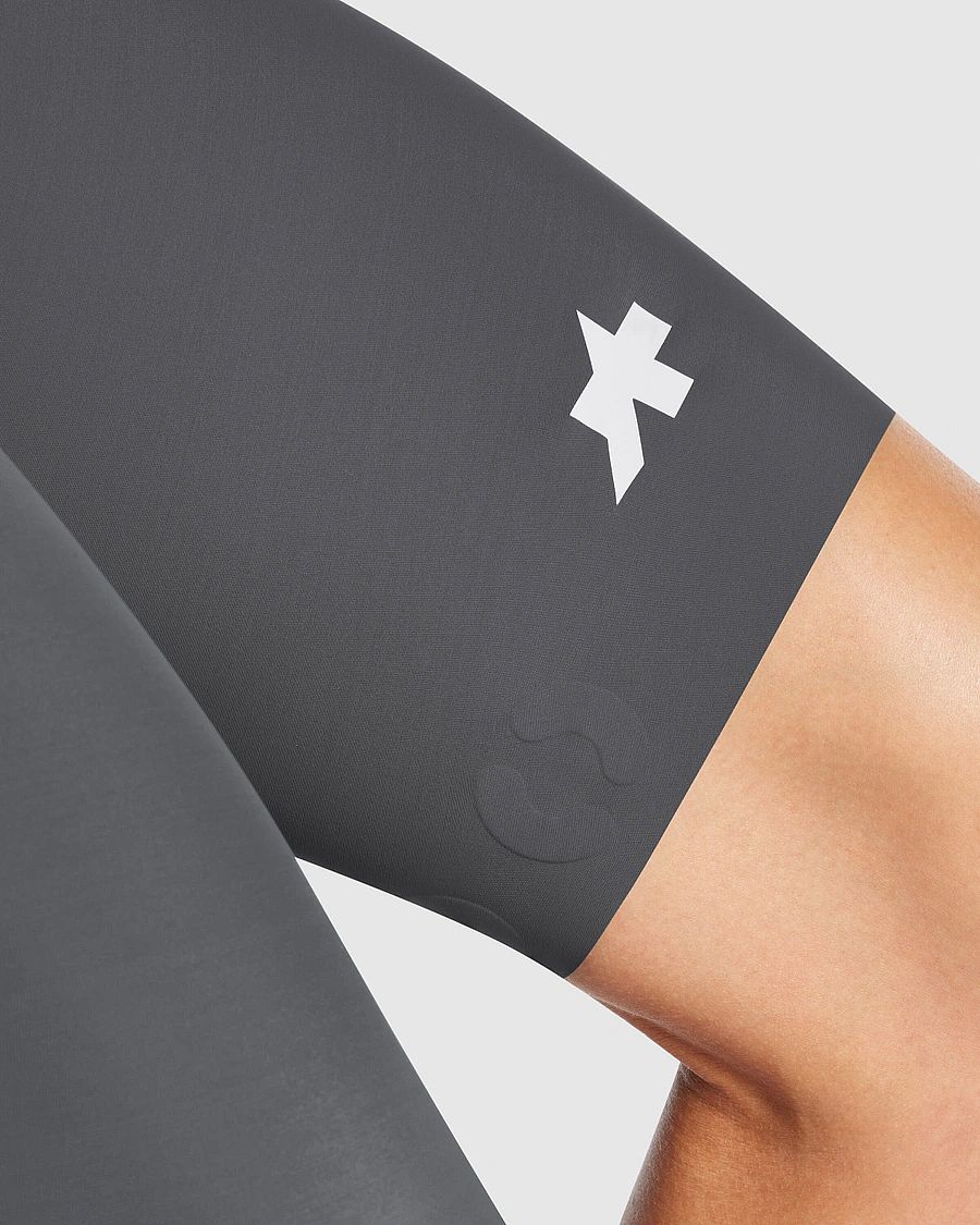 123544-Assos-Equipe-R-Bib-Short-S11-Robust-Grey-heren-afbeelding-6