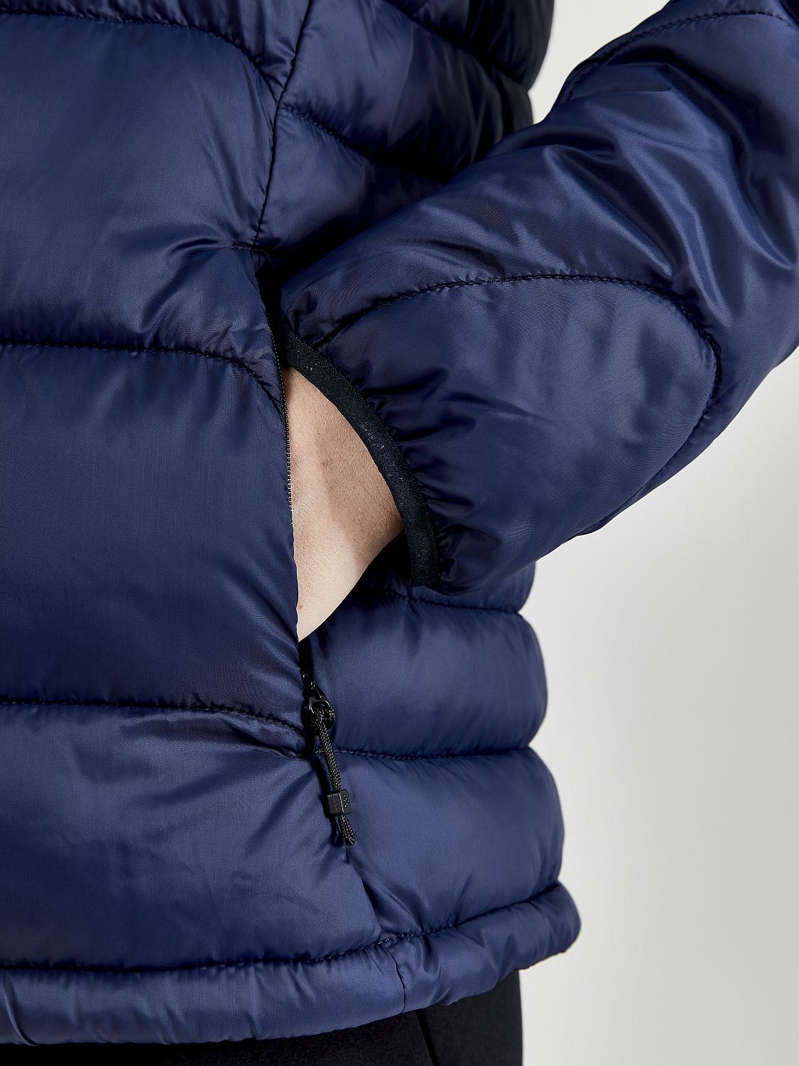 80212-Craft-Core-explore-isolate-jacket-donker-blauw-dames-afbeelding-8