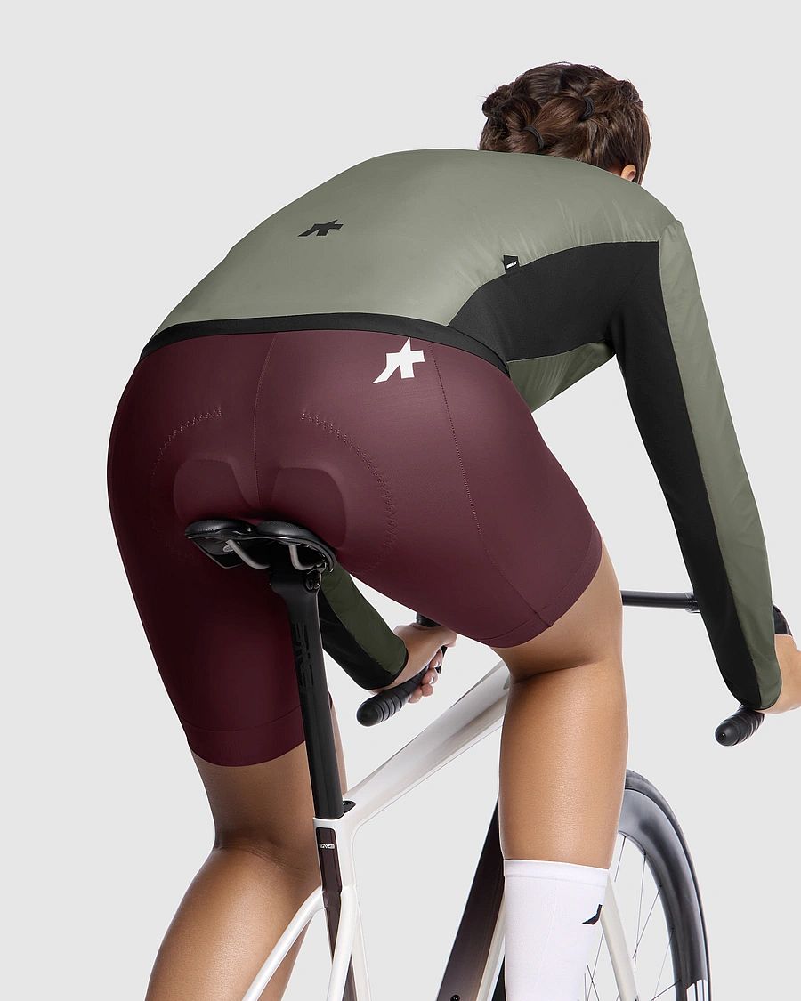 141702-Assos-UMA-GT-S11-wind-fietsjas-Edge-Green-dames-afbeelding-6