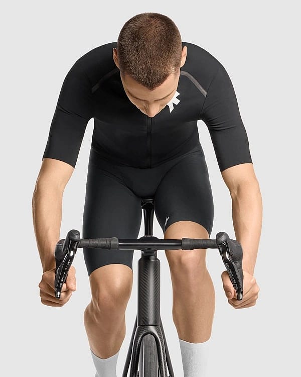 118460-Assos-Equipe-R-Thermo-Rain-S11-fietsshirt-zwart-heren-afbeelding-4