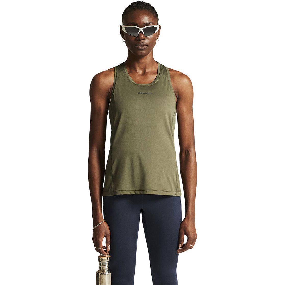 115169-Craft-ADV-Essence-2-hardloop-singlet-donkergroen-dames-afbeelding-2