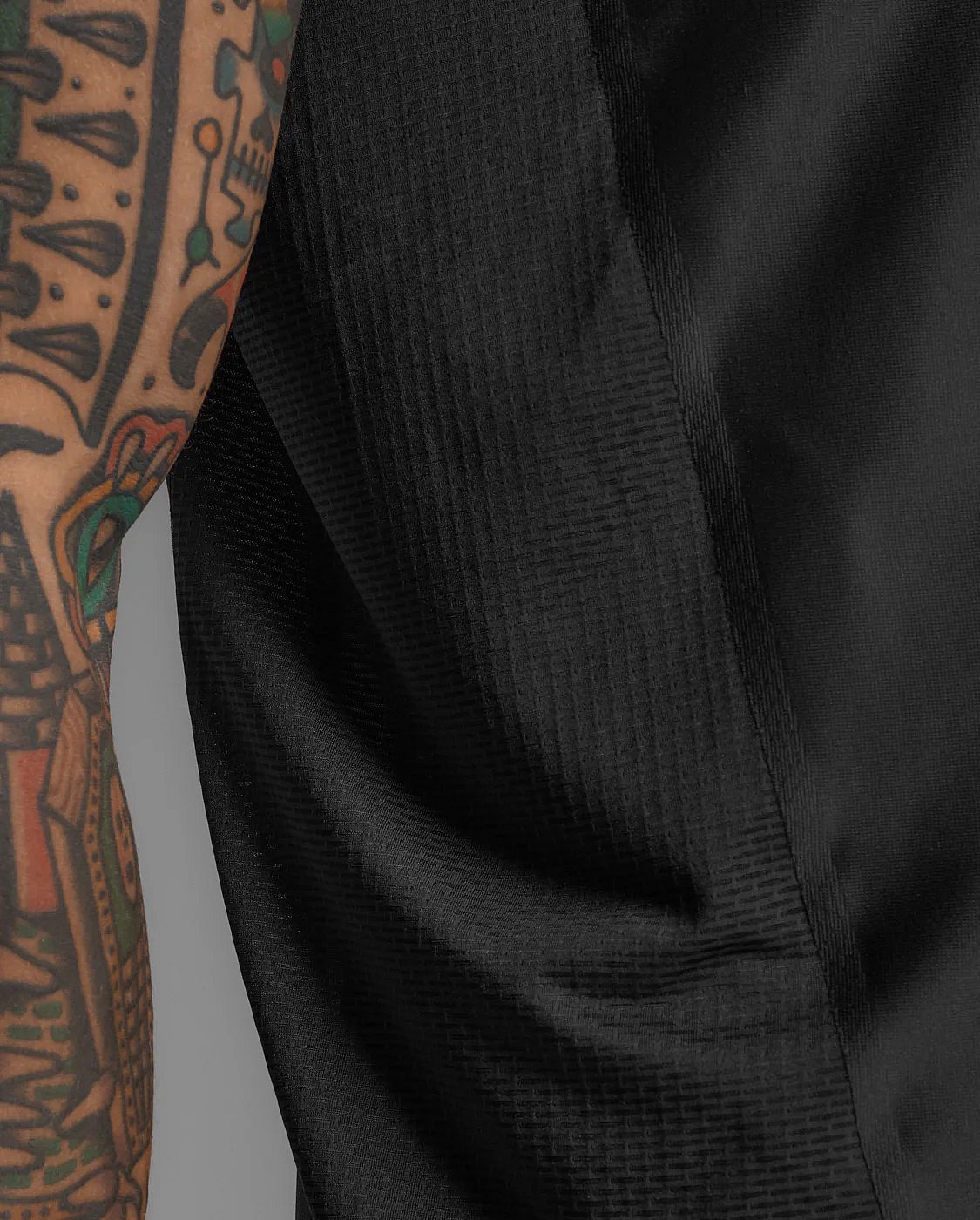 113504-2XU-Light-Speed-React-hardloopsinglet-Zwart-Reflecterend-Heren-afbeelding-7