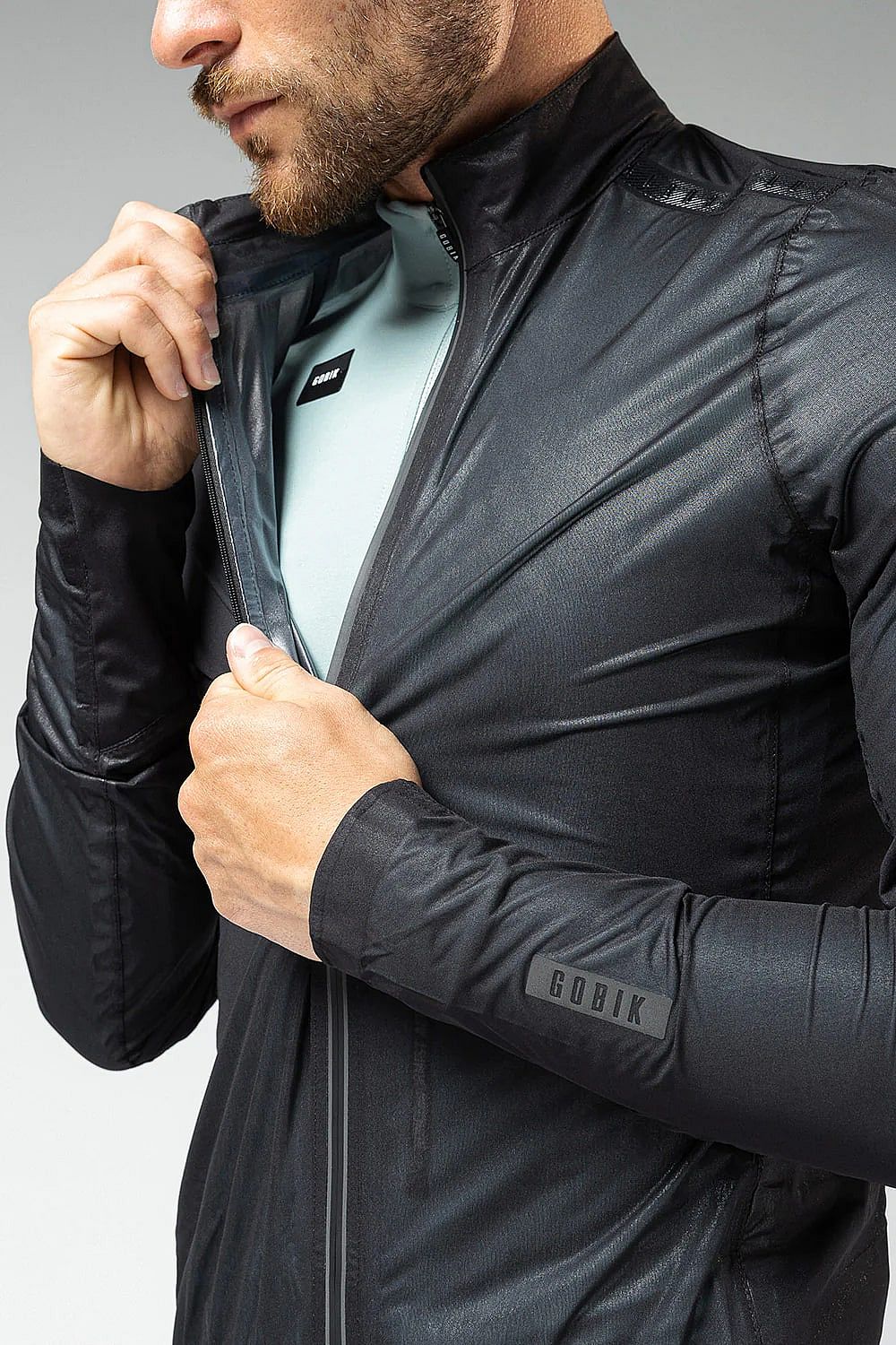 115420-Gobik-Pluvia-True-Black-fietsjas-unisex-afbeelding-5