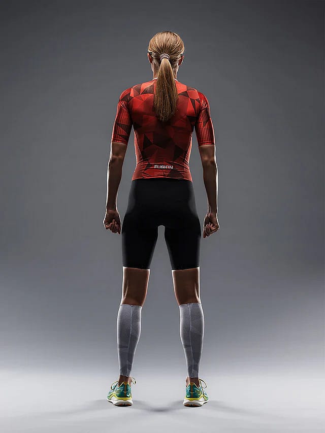 102306-Fusion-TEMPO-ONE-Suit-korte-mouw-rood-dames-afbeelding-2