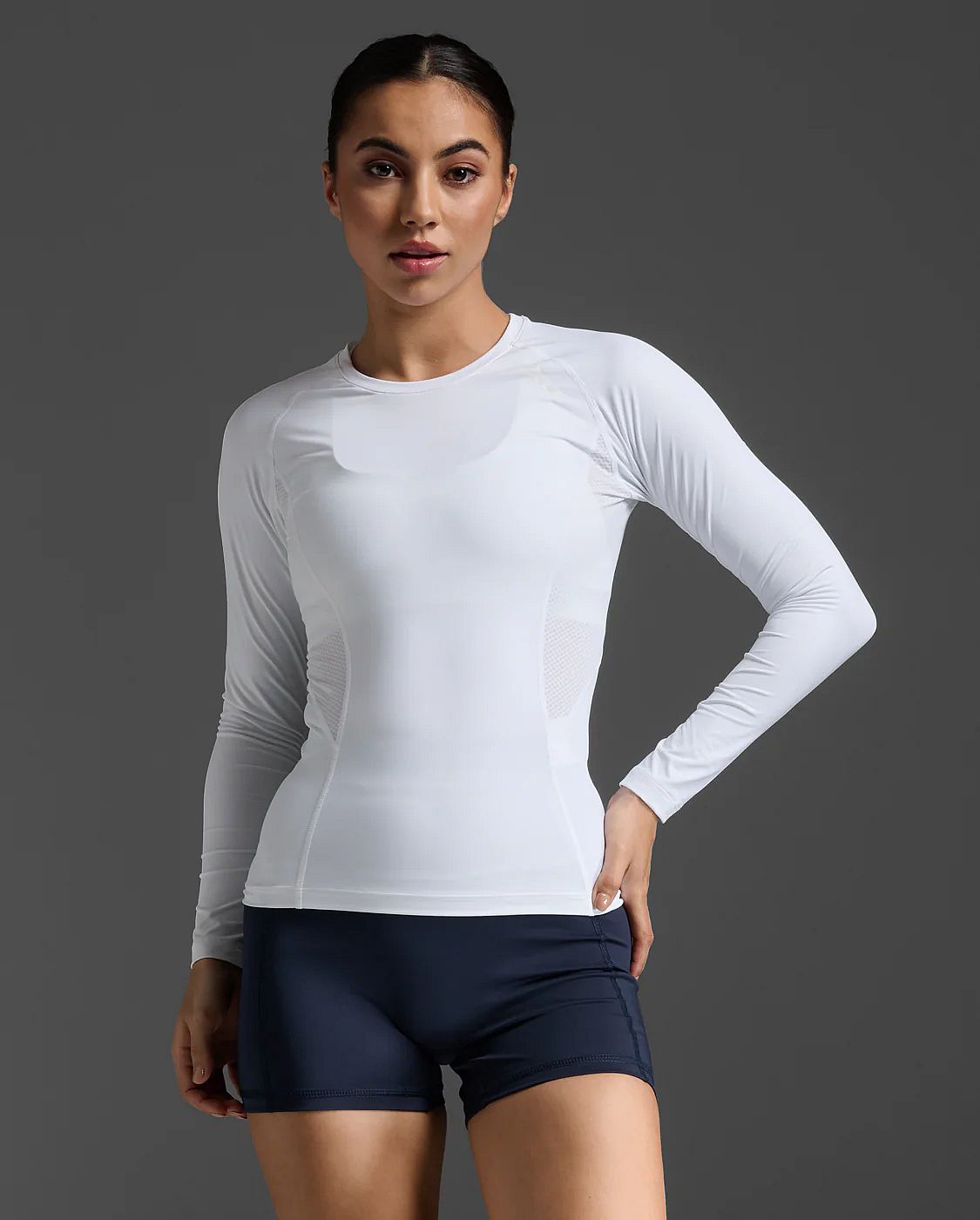 113070-2XU-Core-Compression-hardloopshirt-lange-mouw-WhiteNo-Logo-Dames-afbeelding-3