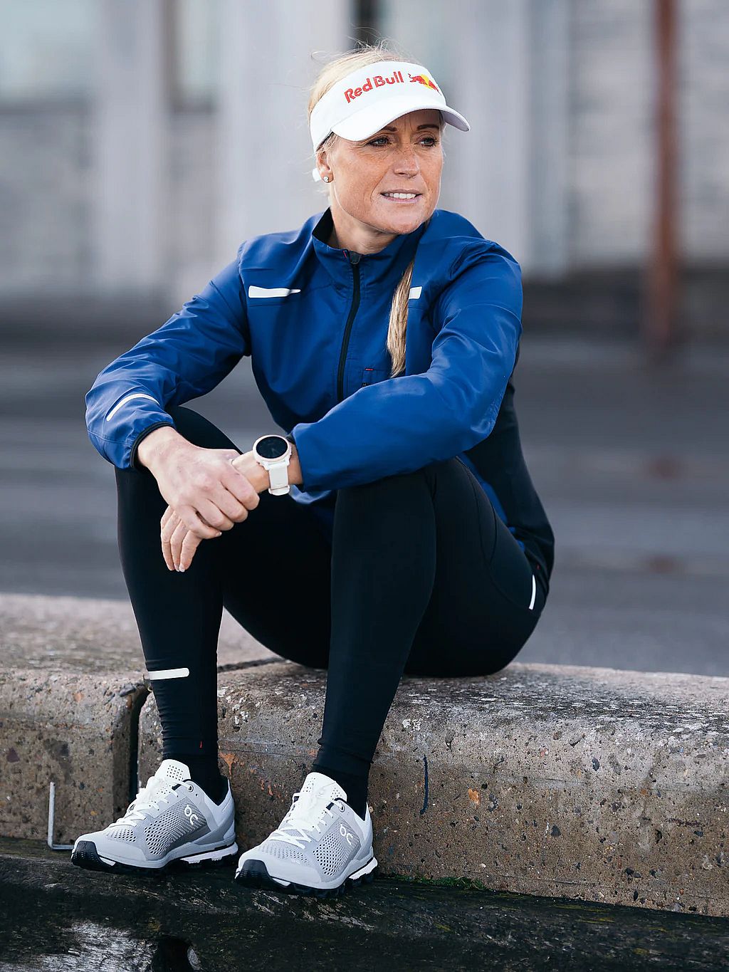 94504-Fusion-S1-Run-Jacket-donkerblauw-dames-afbeelding-6