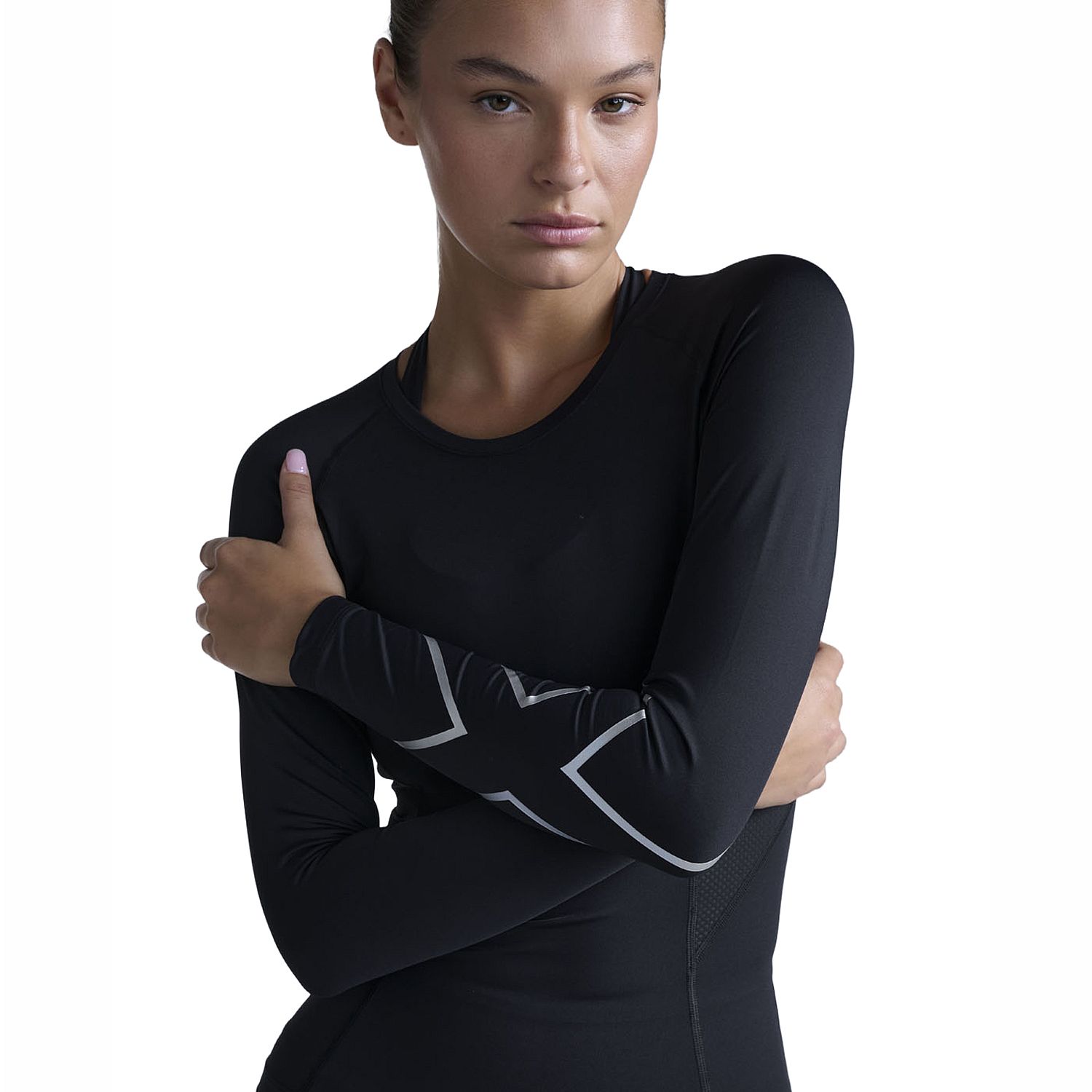 141888-2XU-Core-compression-hardloopshirt-lange-mouw-Black-dames-afbeelding-6
