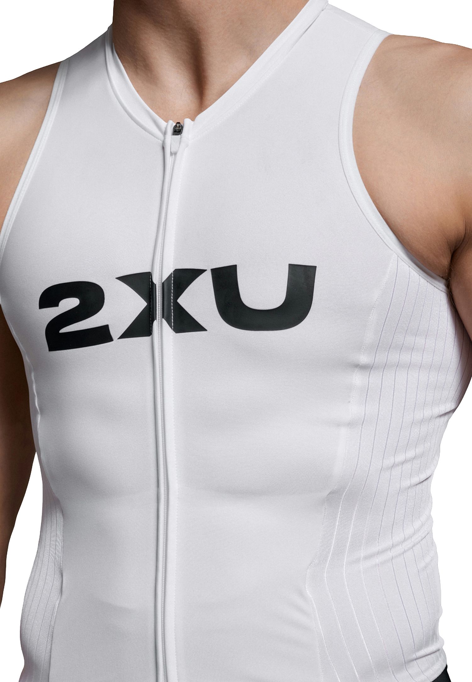 141861-2XU-Light-speed-react-trisuit-korte-mouw-BlackWhite-heren-afbeelding-5
