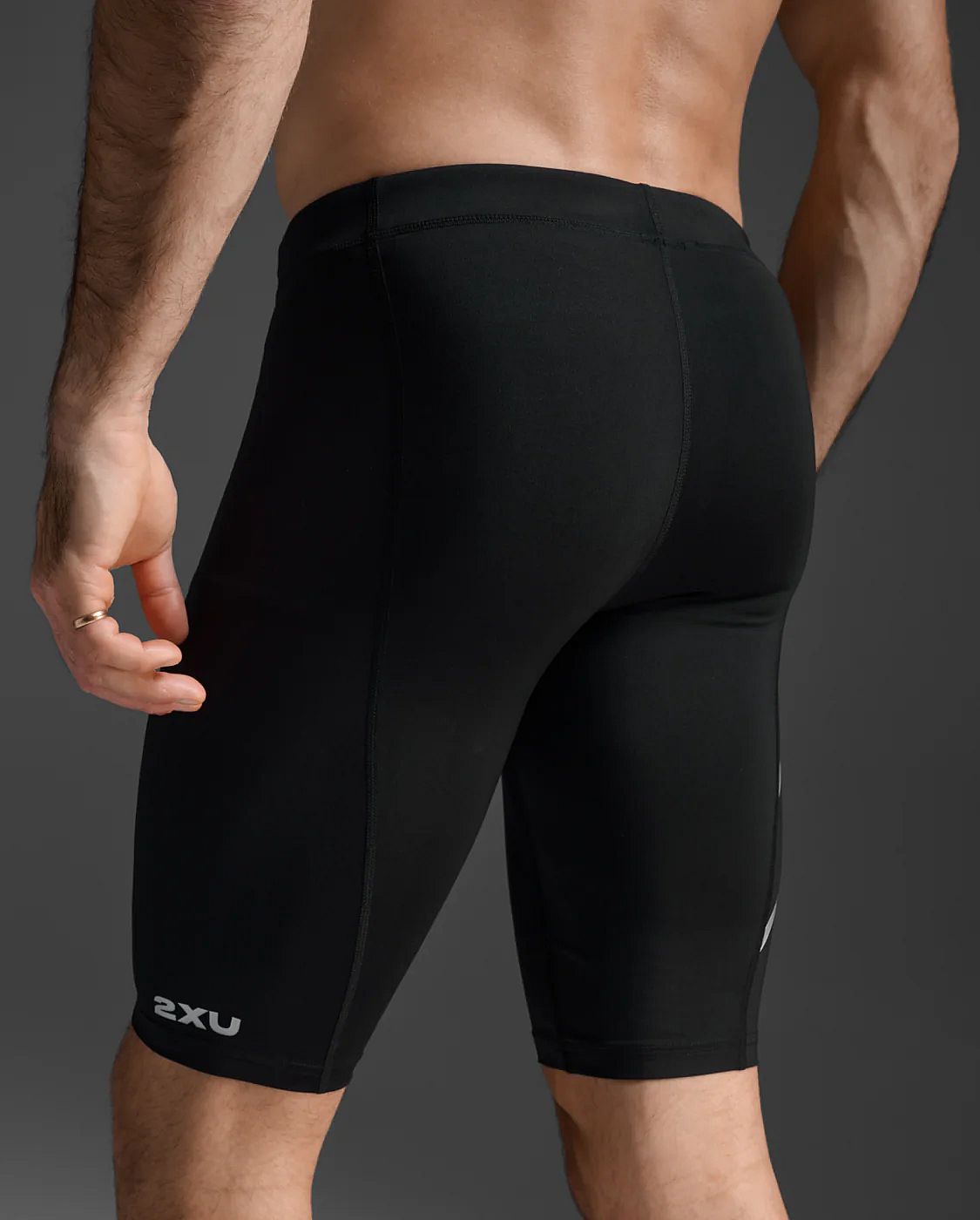 113467-2XU-Core-Compression-Shorts-BlackSilver-Heren-afbeelding-3
