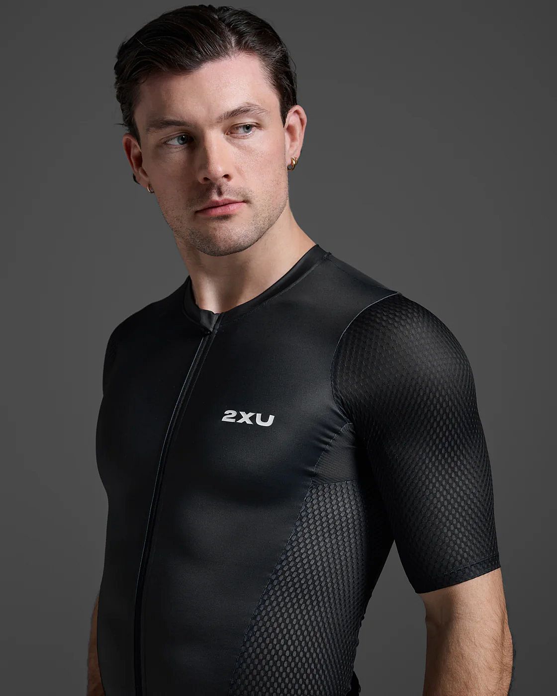 113335-2XU-Aero-Hex-Tri-top-korte-mouw-BlackWhite-Heren-afbeelding-5