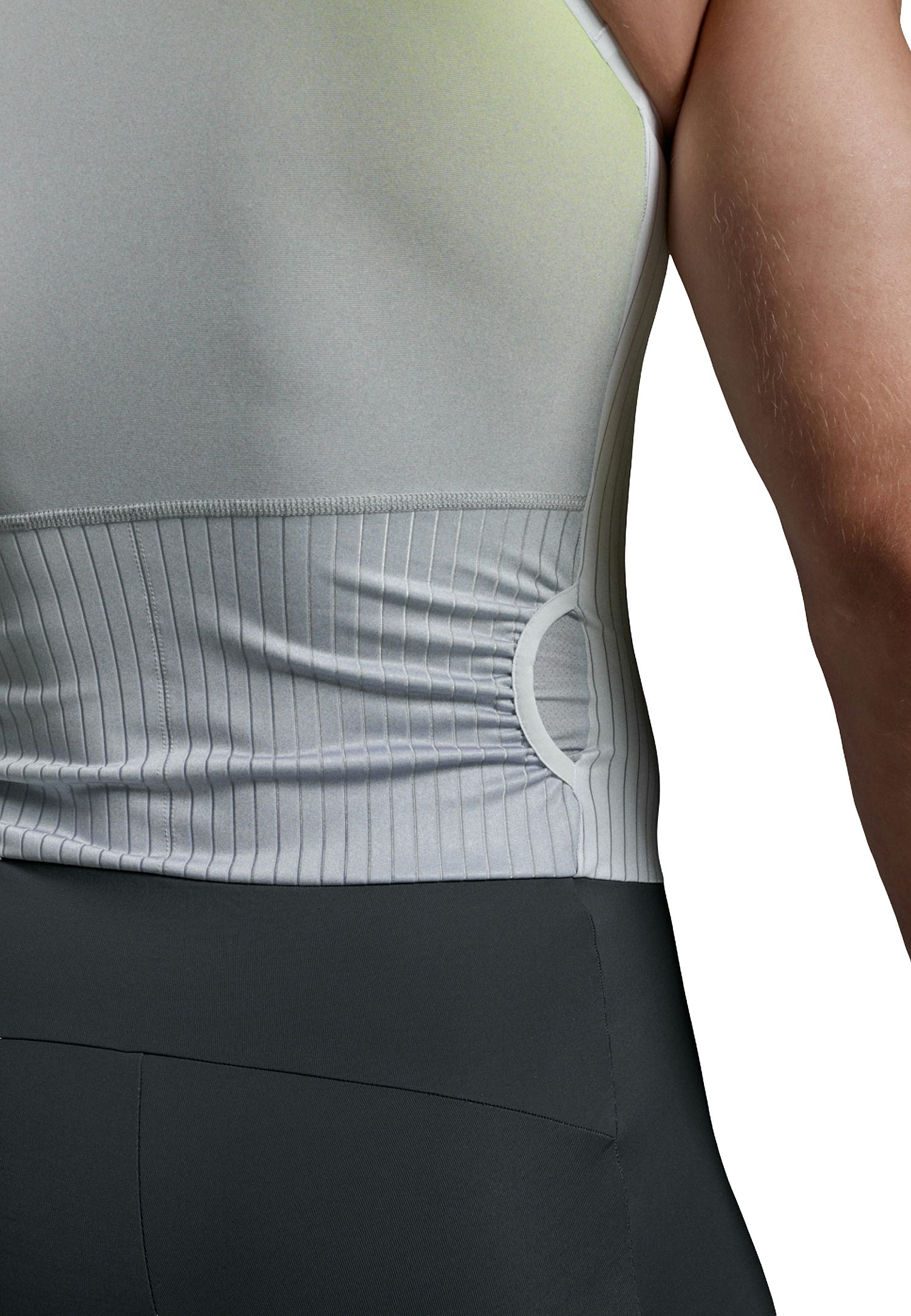 141865-2XU-Light-speed-react-trisuit-korte-mouw-Cool-MatchaIndia-Ink-heren-afbeelding-7