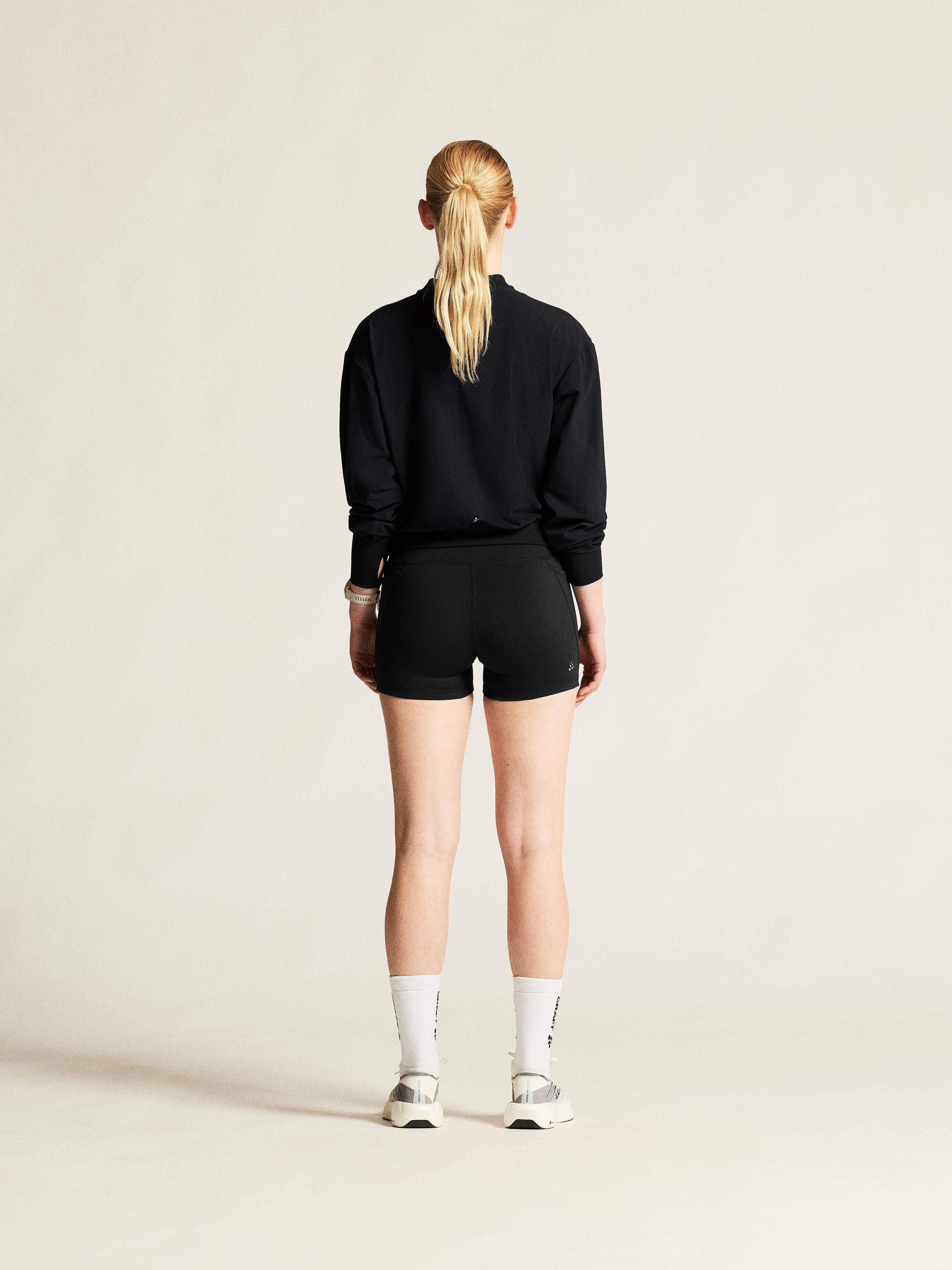 142323-Craft-essence-3-hardloopbroek-kort-dames-black-afbeelding-5