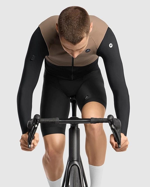 118645-Assos-Mille-GTS-springfall-S11-gilet-terra-sand-heren-afbeelding-5