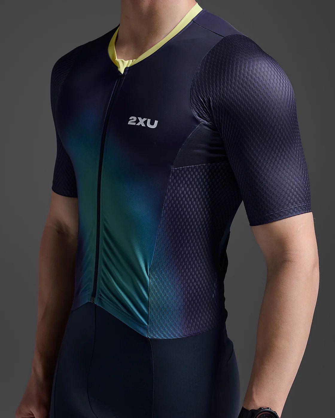 113329-2XU-Aero-Hex-Trisuit-korte-mouw-MidnightCool-Matcha-Heren-afbeelding-5
