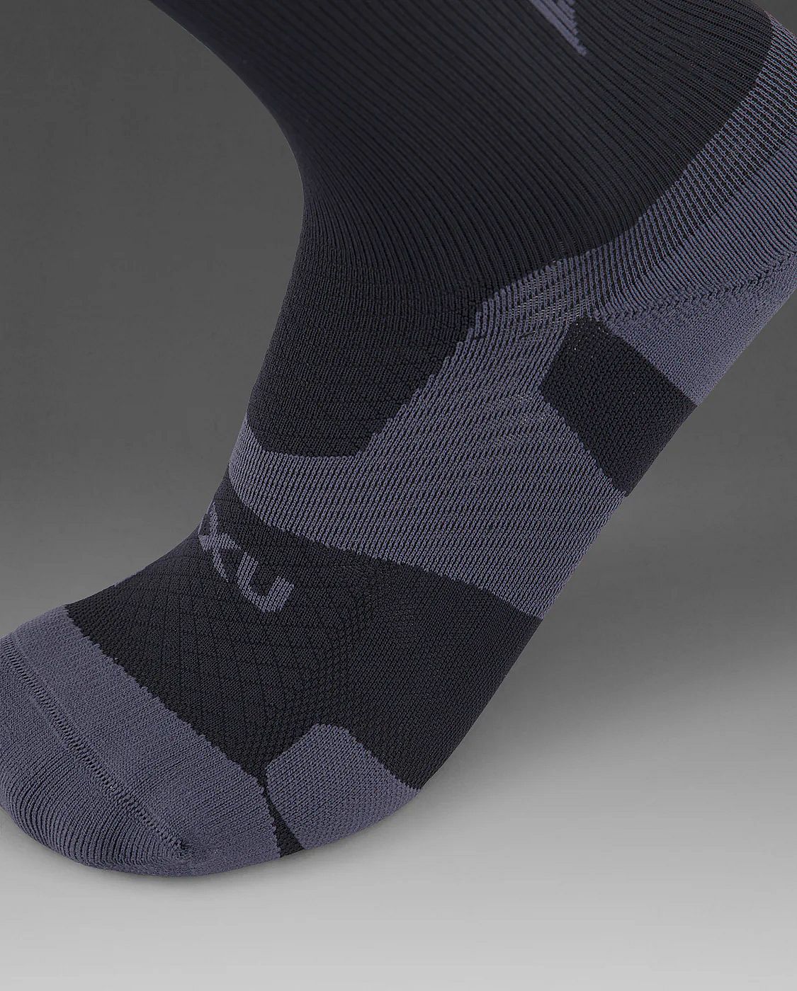 113750-2XU-Vectr-Light-Cushion-Crew-hardloopsokken-BlackTitanium-unisex-afbeelding-3
