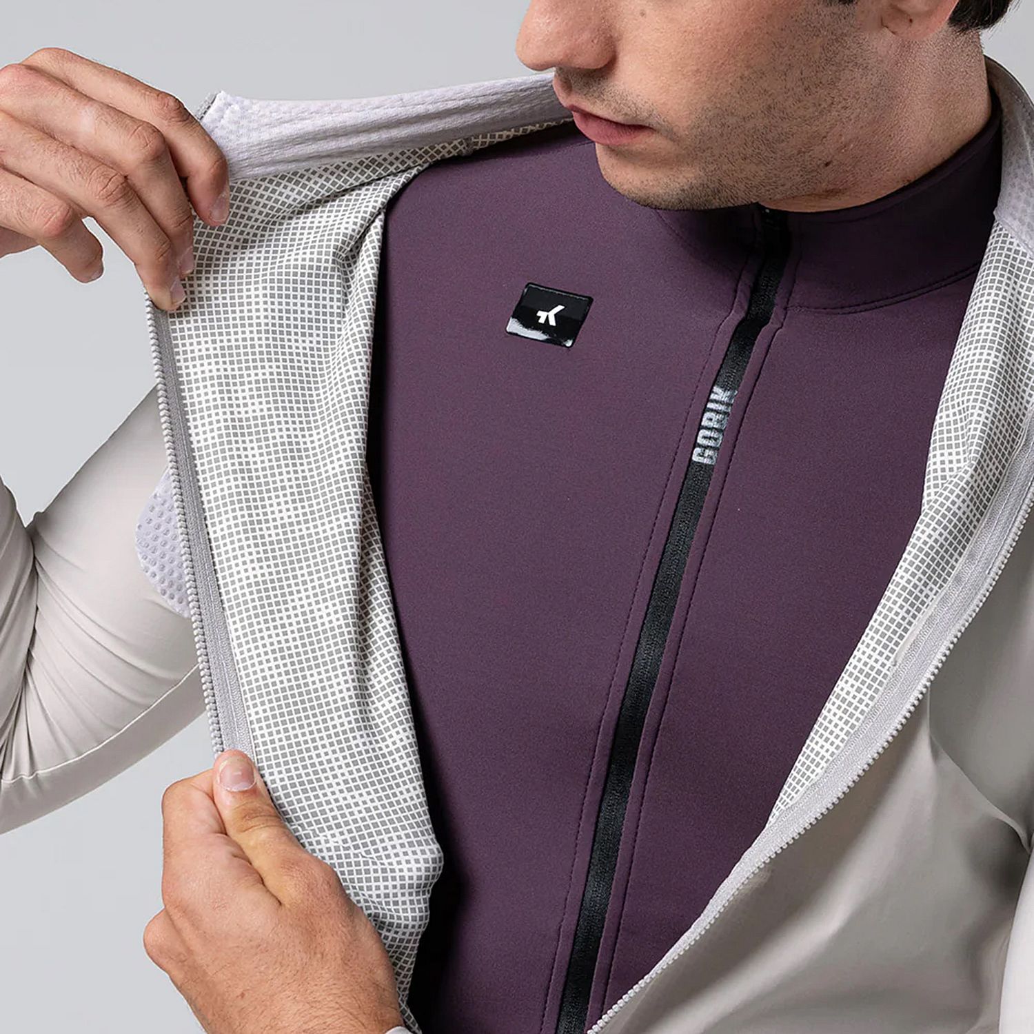 106566-Gobik-Selkie-Oatmeal-waterdichte-fietsjas-unisex-afbeelding-2