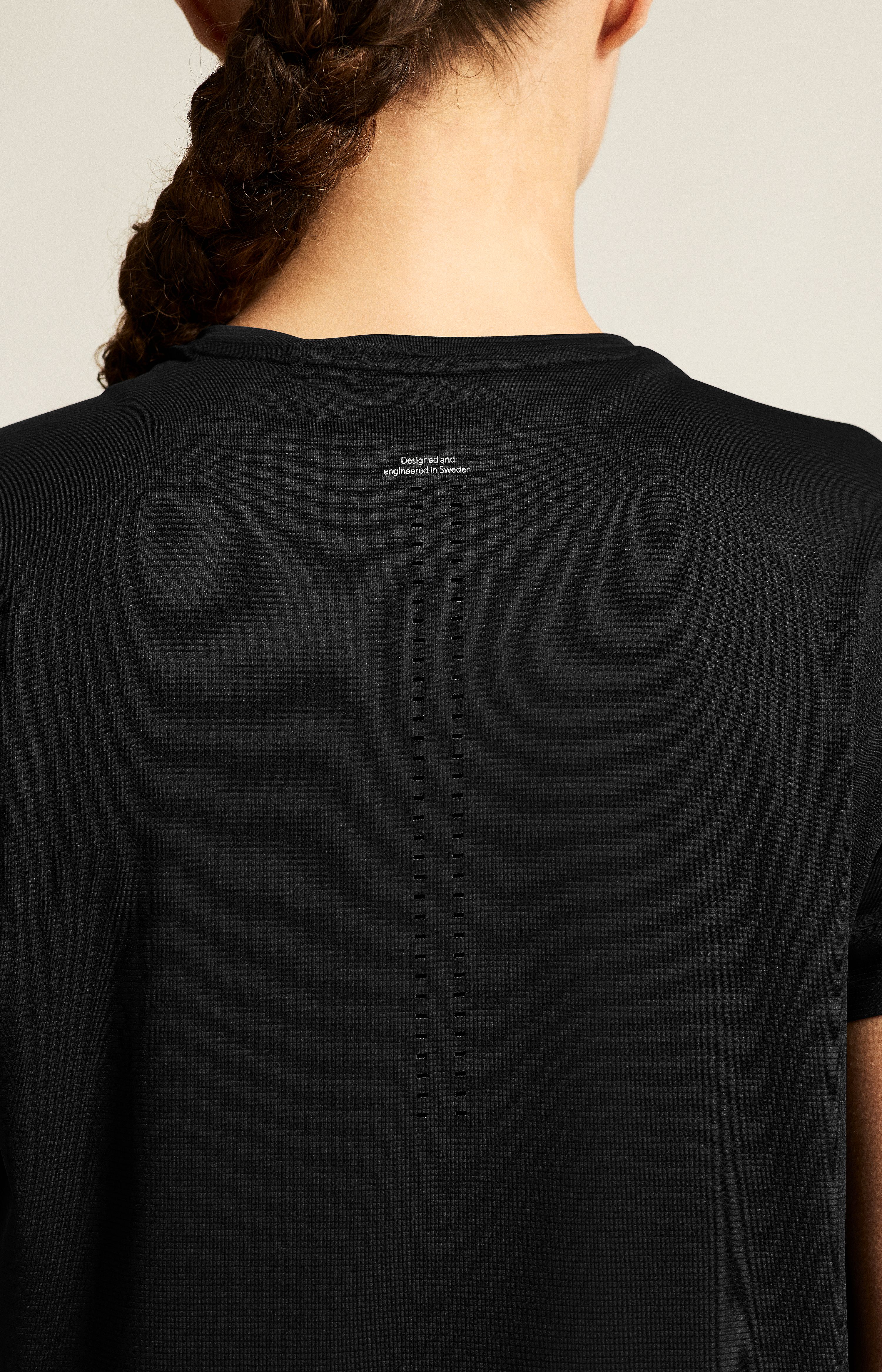 142582-Craft-hypervent-t-shirt-dames-black-afbeelding-7