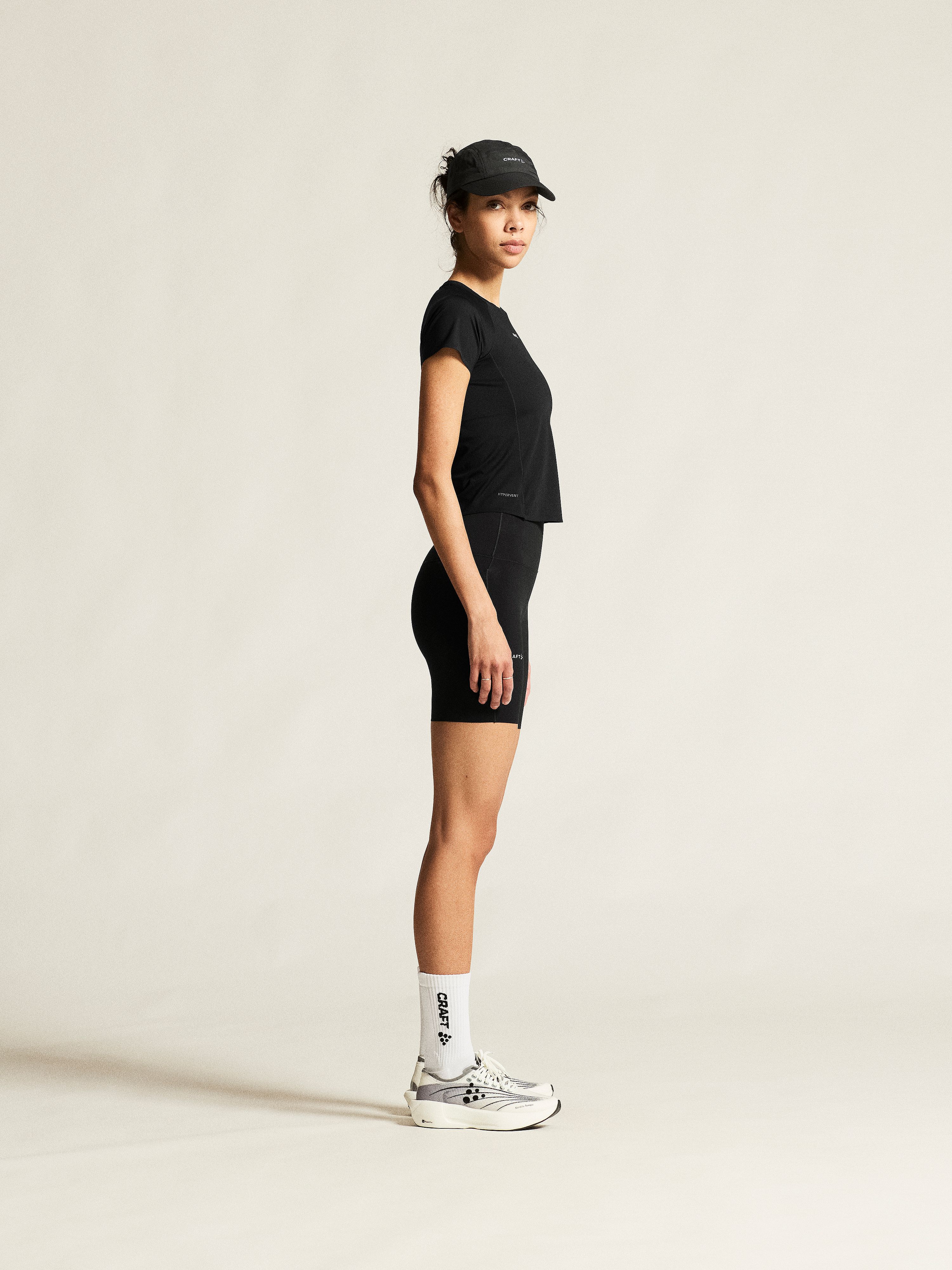 142624-Craft-hypervent-t-shirt-dames-black-afbeelding-4