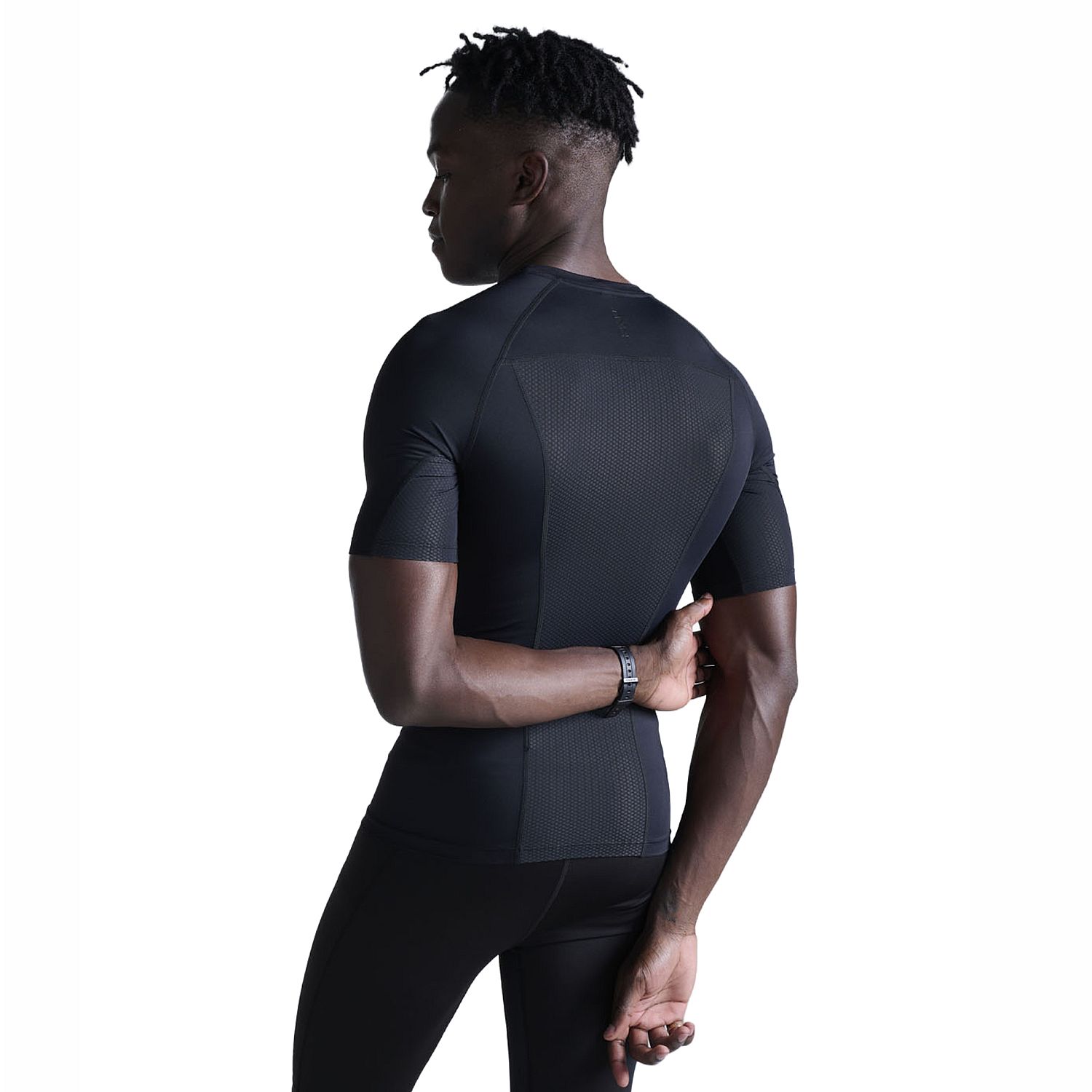 141808-2XU-Core-compression-hardloopshirt-korte-mouw-Black-heren-afbeelding-5