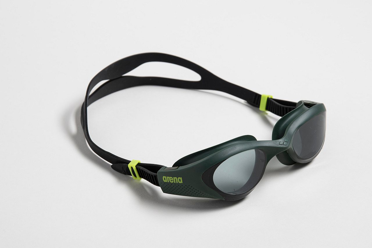 121763-Arena-The-One-zwembril-deep-green-black-afbeelding-3