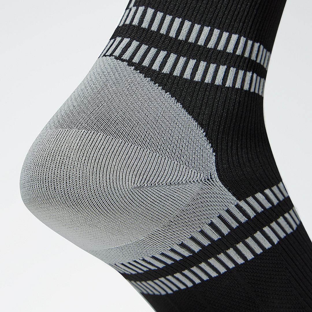 116217-Stox-Running-Ultralight-Socks-zwartgrijs-dames-afbeelding-5