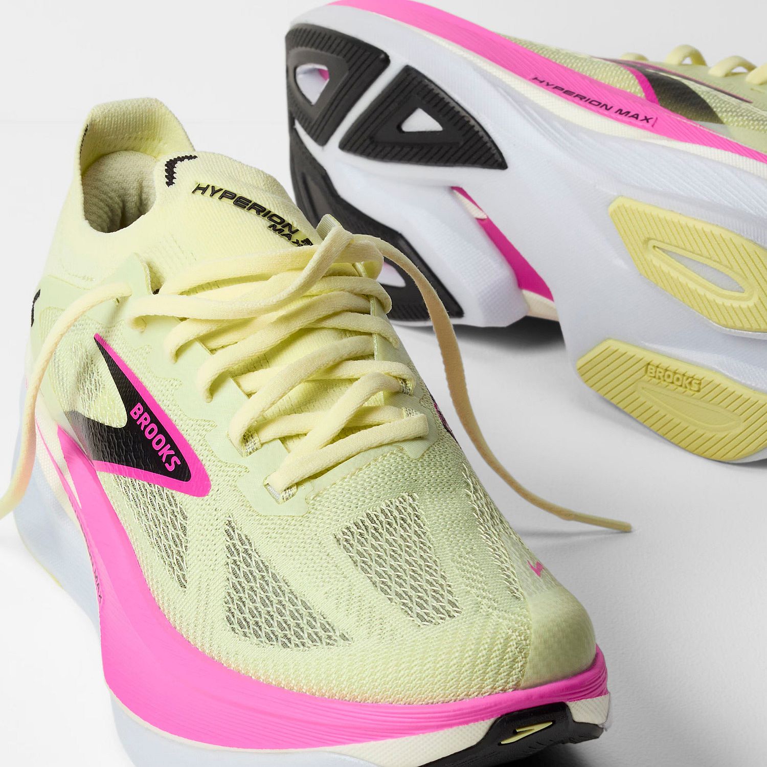 143921-Brooks-Hyperion-Max-3-hardloopschoenen-LuminaryCyber-PinkBlack-dames-afbeelding-3