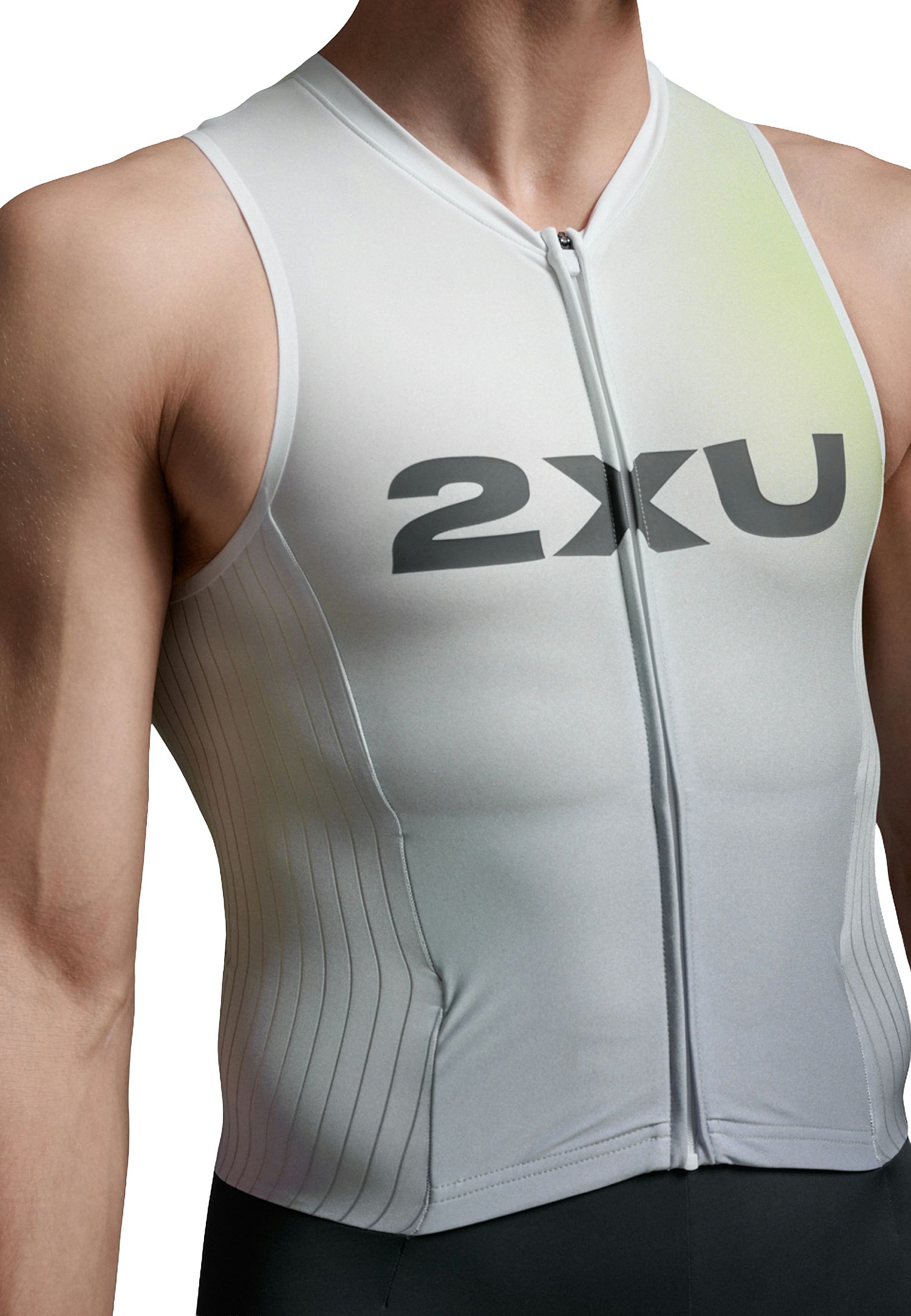 141865-2XU-Light-speed-react-trisuit-korte-mouw-Cool-MatchaIndia-Ink-heren-afbeelding-5