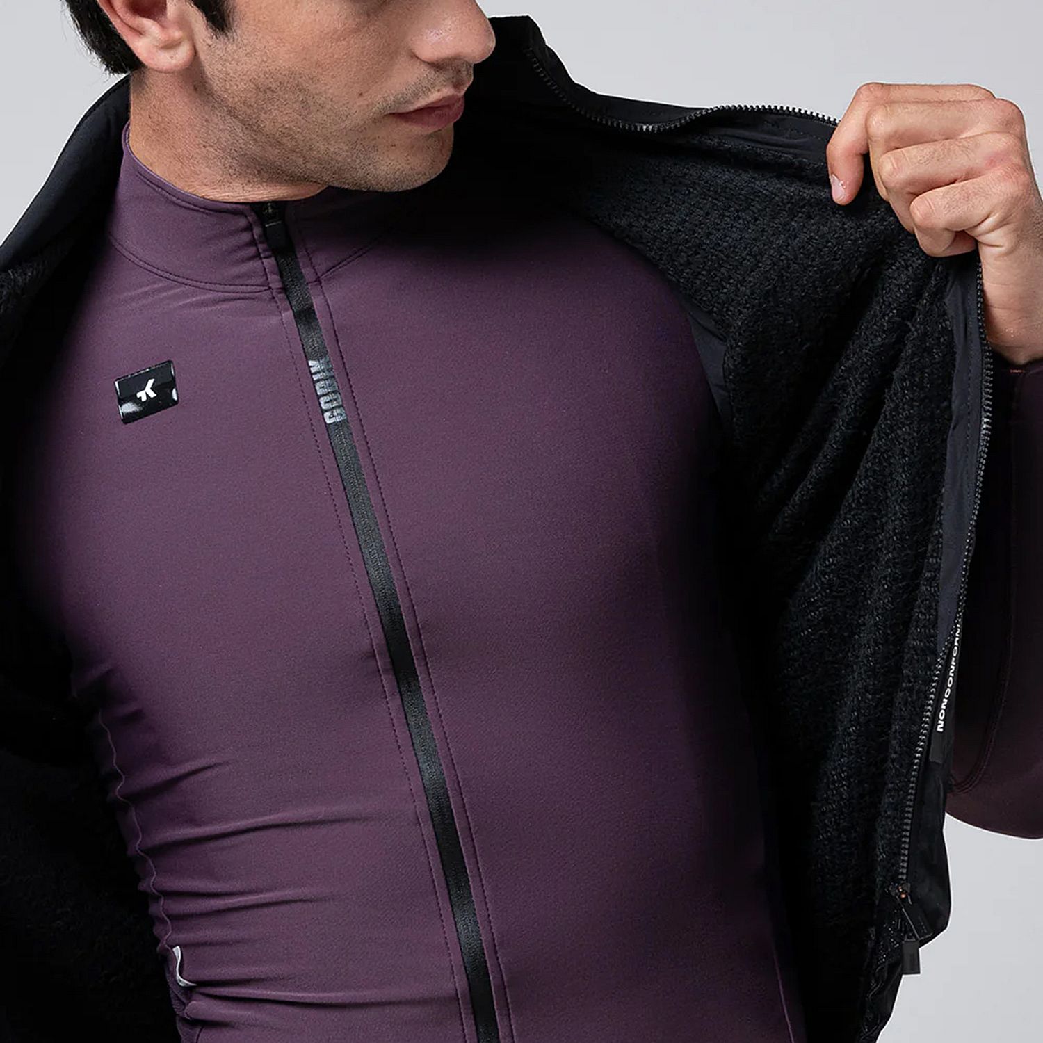 105976-Gobik-Eminent-2.0-Royal-Black-fietsvest-unisex-afbeelding-2