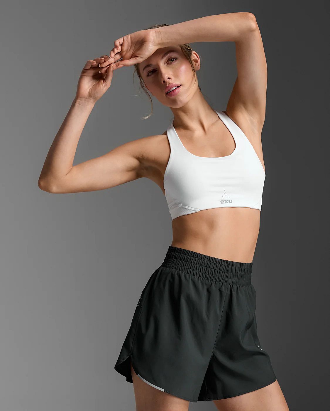 113675-2XU-Aero-Mesh-Medium-Impact-Bra-WhiteSilver-Reflective-Dames-afbeelding-7