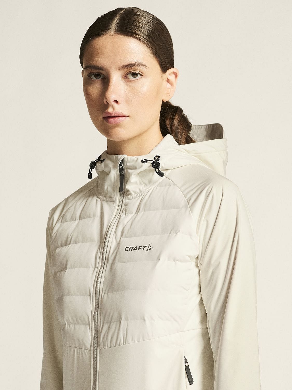 121381-Craft-Advanced-Pursuit-Thermal-ski-jack-beige-dames-afbeelding-5