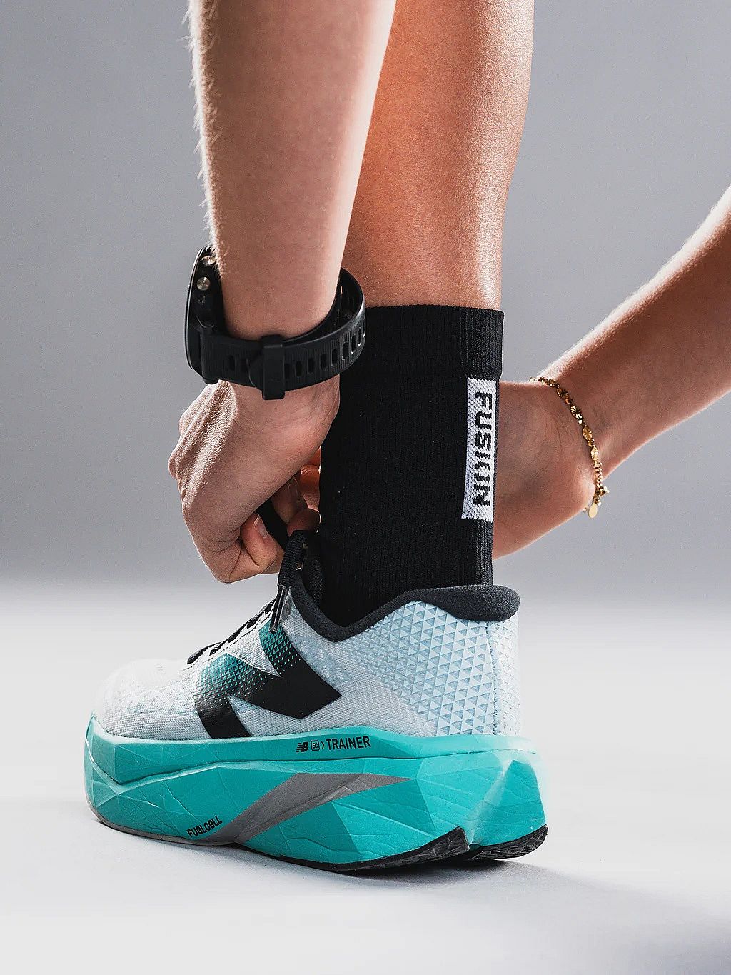 143298-Fusion-Two-Socks-zwart-dames-afbeelding-3