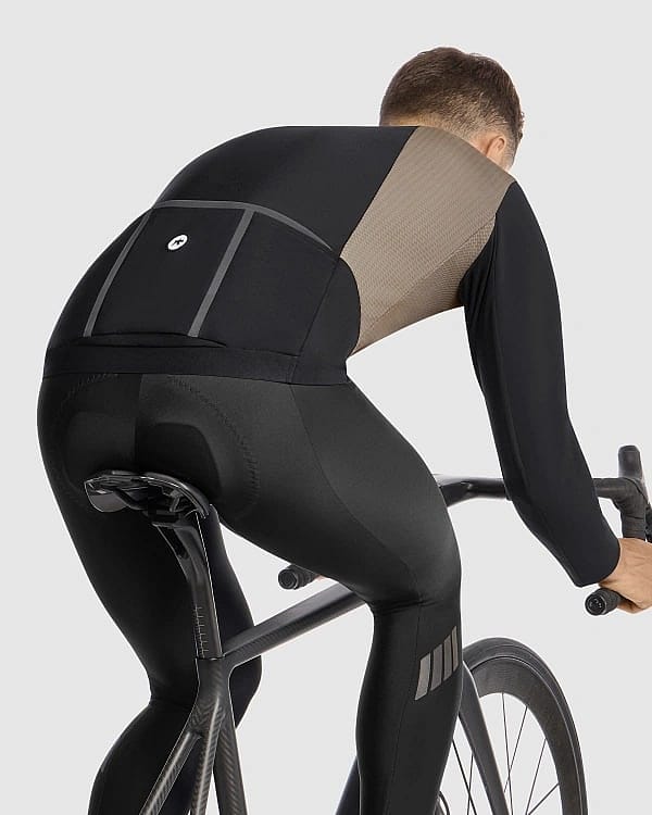 118520-Assos-Mille-GT-hashoogl-S11-winter-fietsjack-dune-sand-heren-afbeelding-4