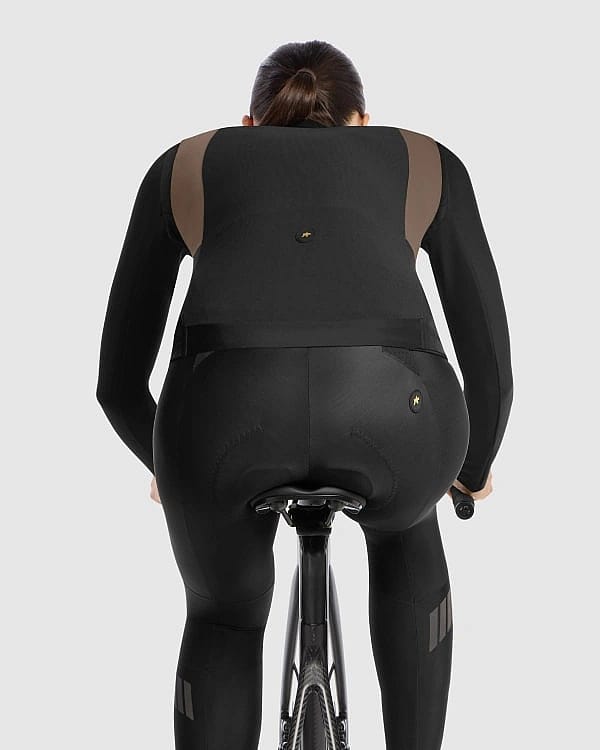 118752-Assos-UMA-GTV-springfall-S11-vest-terra-sand-dames-afbeelding-6