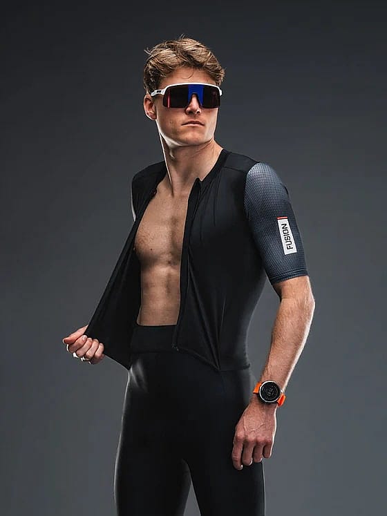 115690-Fusion-TEMPO-TWO-trisuit-korte-mouw-all-black-unisex-afbeelding-4
