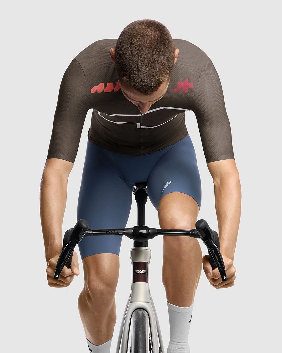 141210-Assos-Equipe-R-S11-fietsshirt-Moka-Brown-heren-afbeelding-4