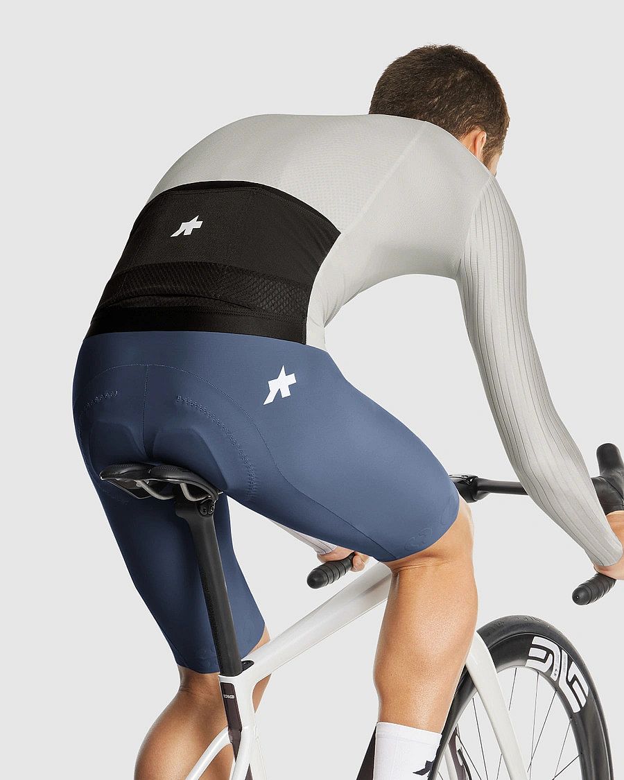 145748-Assos-Equipe-RS-S11-fietsshirt-Almond-Milk-heren-afbeelding-6