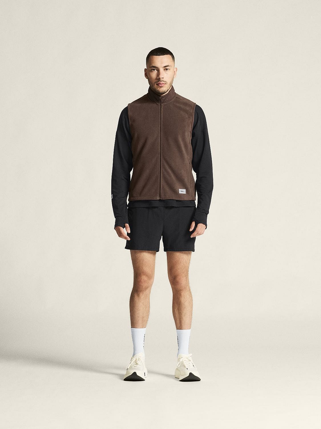 120288-Craft-Subz-Fleece-hardloopvest-mouwloos-bruin-heren-afbeelding-2