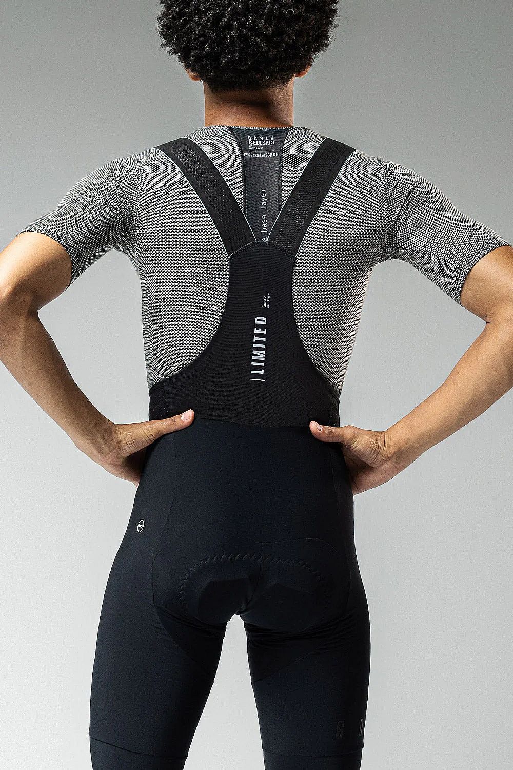 141394-Gobik-cell-skin-korte-mouw-greyblack-heren-afbeelding-6