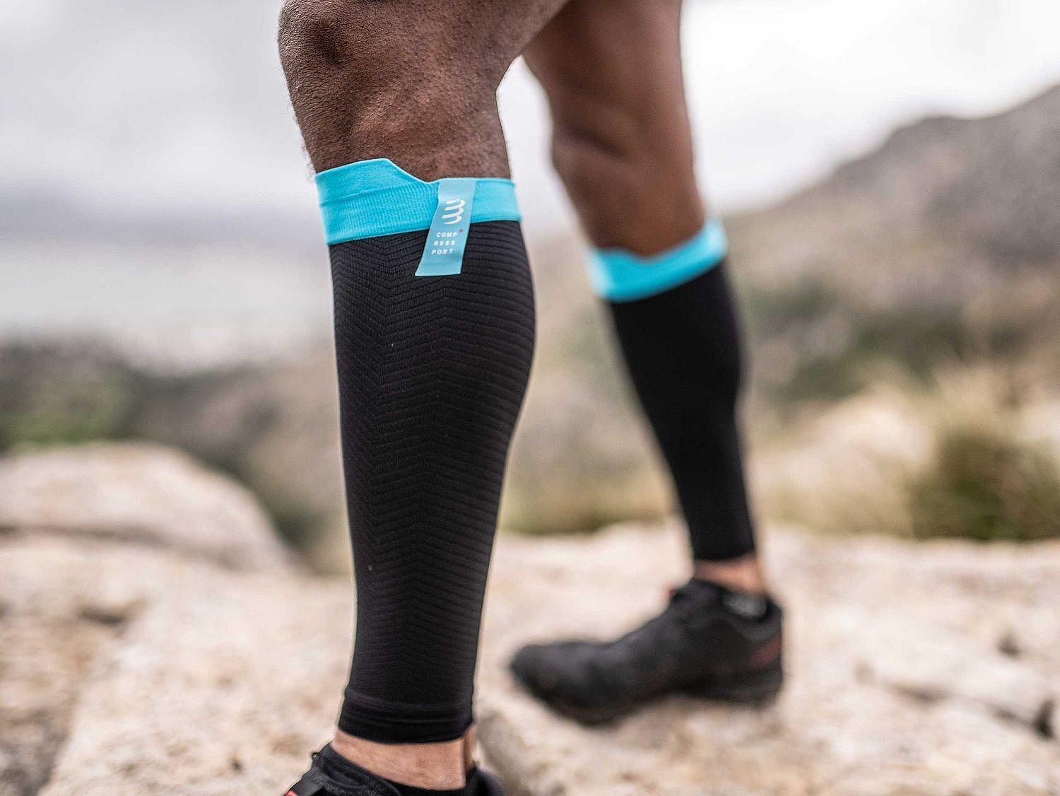 47537-Compressport-R2-Oxygen-compressie-tubes-zwart-afbeelding-5